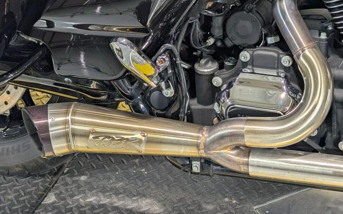 2019 Harley-Davidson® Road Glide® Vivid Black