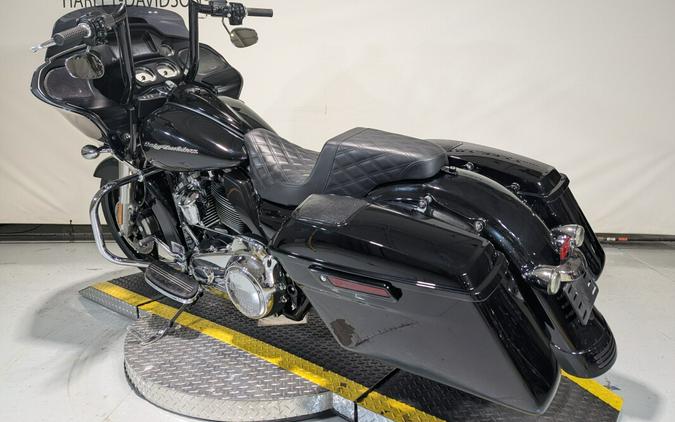 2019 Harley-Davidson® Road Glide® Vivid Black