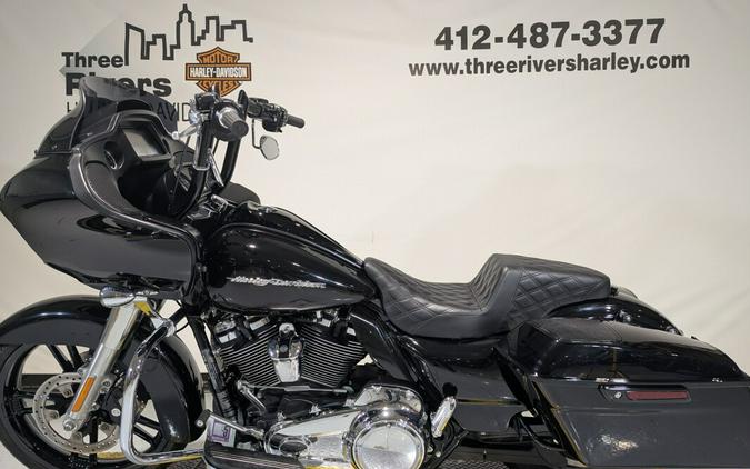 2019 Harley-Davidson® Road Glide® Vivid Black