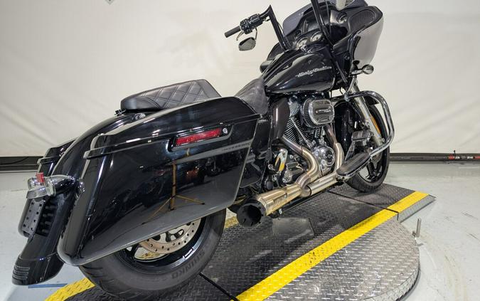 2019 Harley-Davidson® Road Glide® Vivid Black