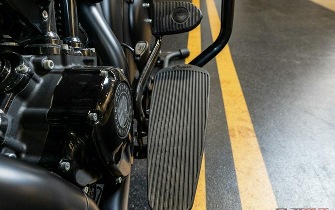 2019 Indian Motorcycle CHIEF DARK HORSE 111CI