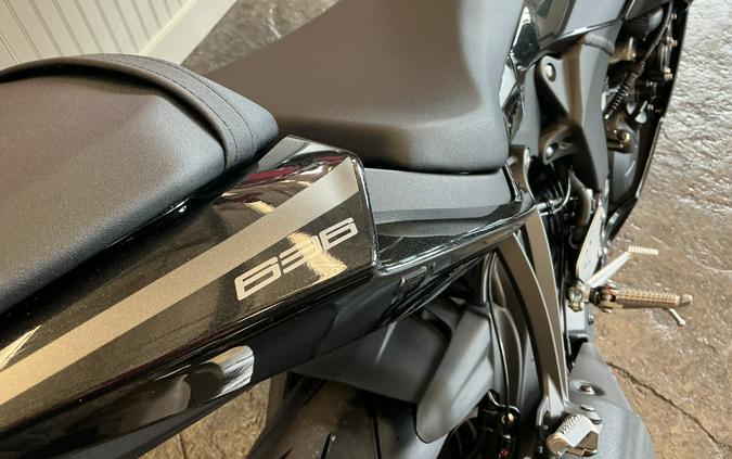2027 Ninja ZX-6R - Kawasaki