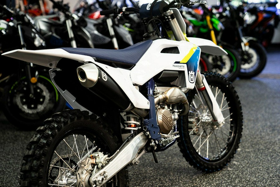 2025 Husqvarna FC 250