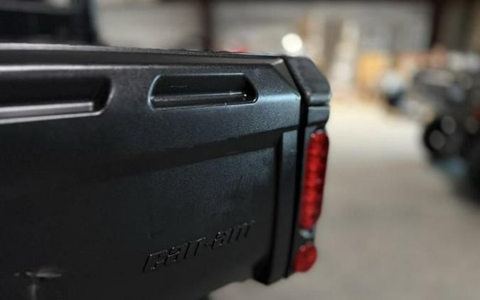 2022 Can-Am® Defender XT HD10