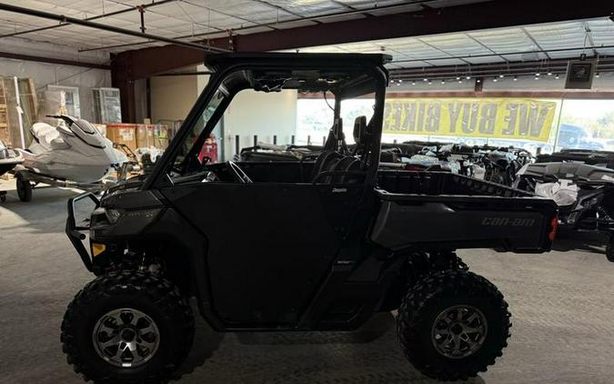 2022 Can-Am® Defender XT HD10
