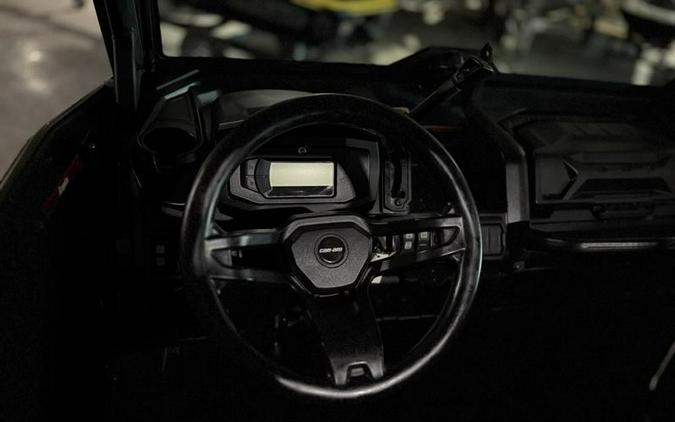 2022 Can-Am® Defender XT HD10