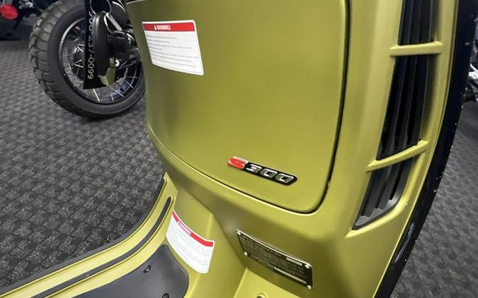 2024 VESPA GTS Super 300 Sport