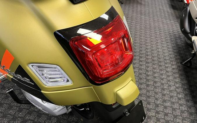 2024 VESPA GTS Super 300 Sport