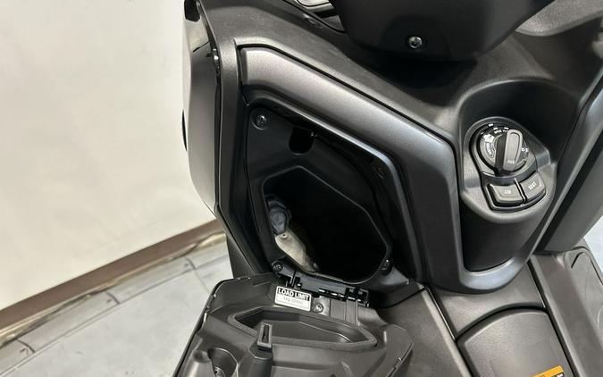 2026 Yamaha XMAX™ Base