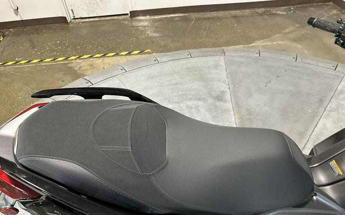 2026 Yamaha XMAX™ Base