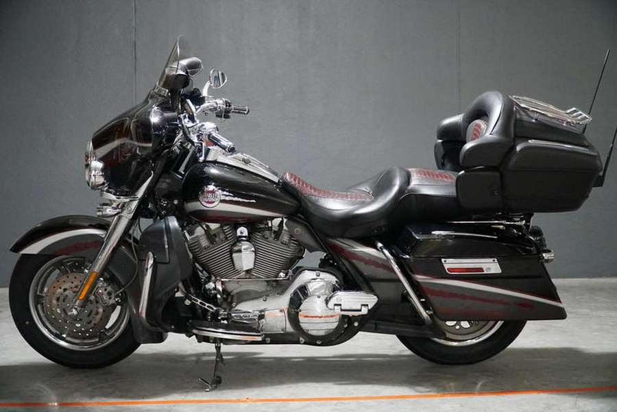 2006 Harley-Davidson® FLHTCUSE - Ultra Classic® Electra Glide® Screamin' Eagle®