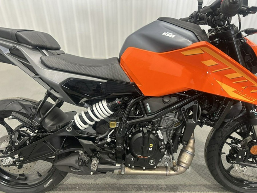 2024 KTM Duke 250