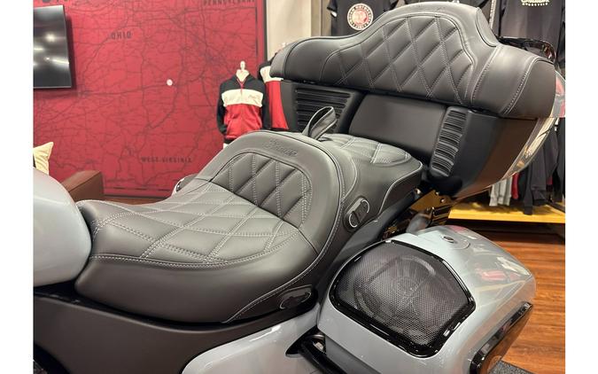 2025 Indian Motorcycle RoadmasterÂ® PowerPlus Dark HorseÂ® with PowerBand Audio Package