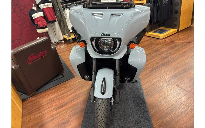 2025 Indian Motorcycle RoadmasterÂ® PowerPlus Dark HorseÂ® with PowerBand Audio Package