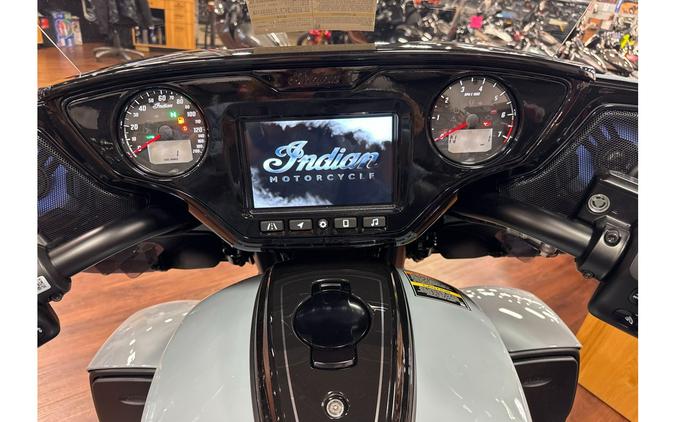 2025 Indian Motorcycle RoadmasterÂ® PowerPlus Dark HorseÂ® with PowerBand Audio Package