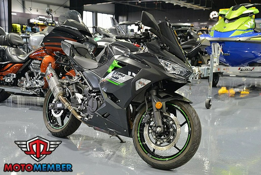 2023 Kawasaki Ninja 400 Matrix Camo Gray/Metallic Matte Carbon