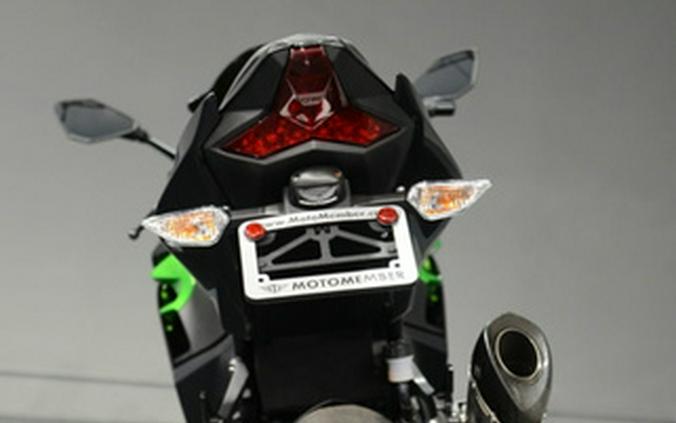 2023 Kawasaki Ninja 400 Matrix Camo Gray/Metallic Matte Carbon