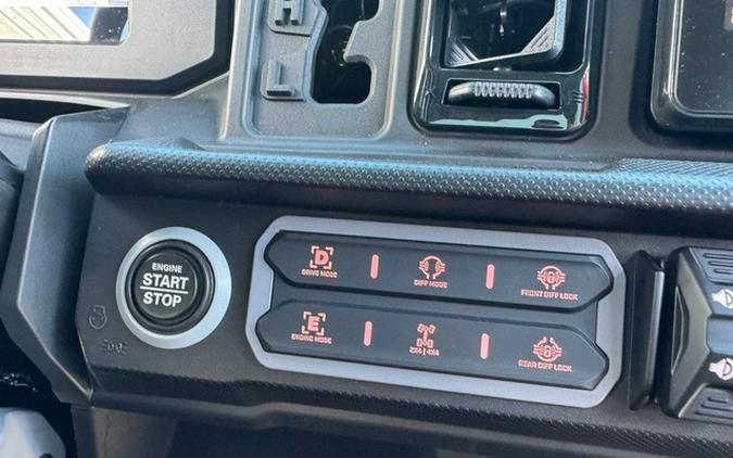 2026 Can-Am Defender MAX LONE STAR CAB HD11