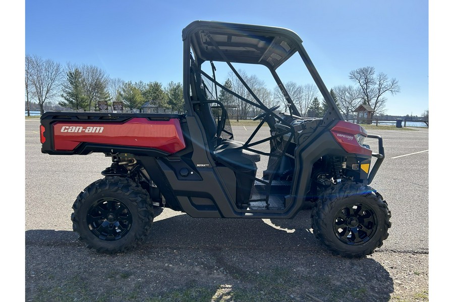 2024 Can-Am SSV DEF XT 64 HD10 RD 24