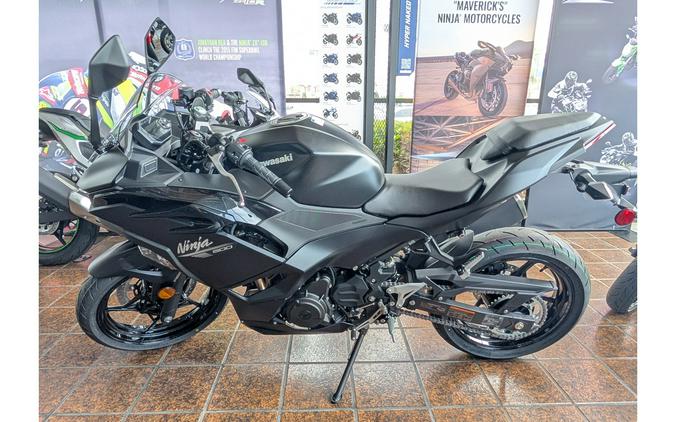 2026 Ninja 500 ABS - Kawasaki