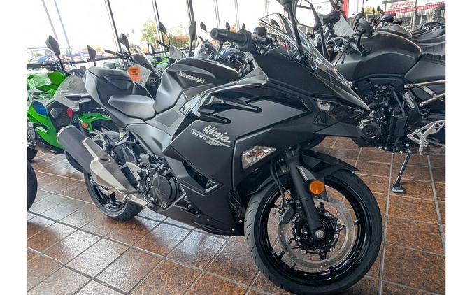 2026 Ninja 500 ABS - Kawasaki