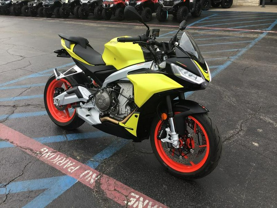 2021 Aprilia® Tuono 660 Acid Gold
