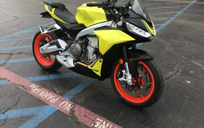 2021 Aprilia® Tuono 660 Acid Gold