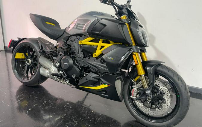 2023 Ducati Diavel V4 First Look [A Dozen Fast Facts + 28 Photos]