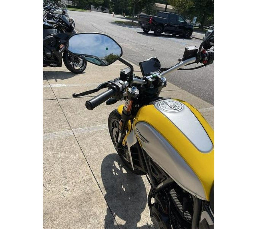 2023 Ducati Scrambler Icon 62 Yellow