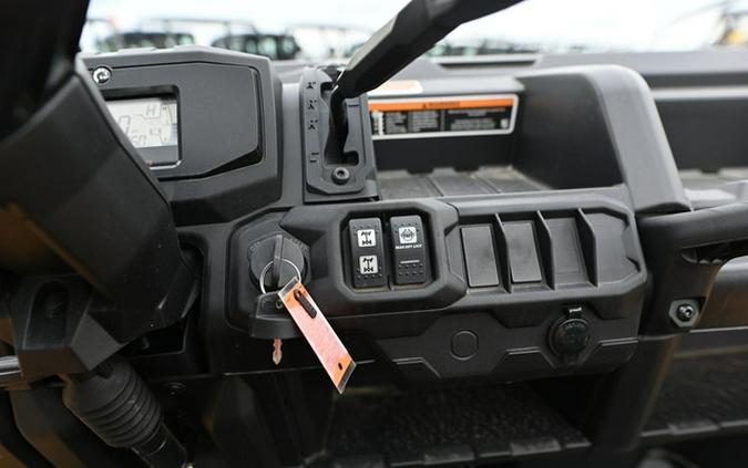 2025 Can-Am Defender MAX DPS HD10