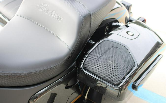 2026 Indian Motorcycle® Challenger® Dark Horse® 112 w/PowerBand Audio Black Crystal w/Black Metalli