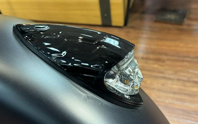 2021 Indian Motorcycle® Vintage Dark Horse® Thunder Black Smoke