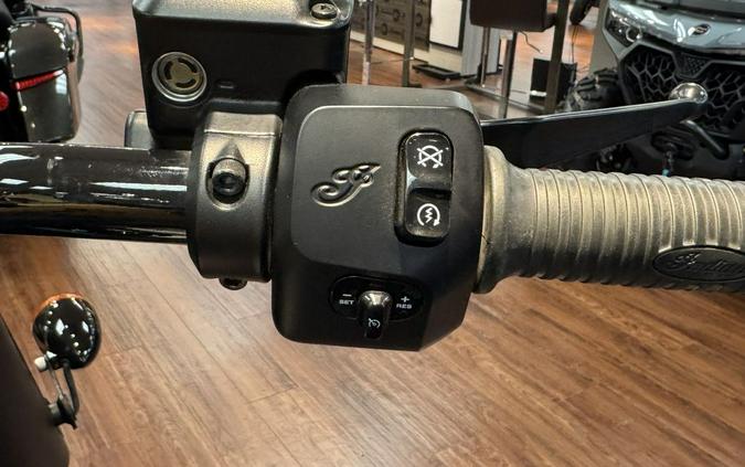 2021 Indian Motorcycle® Vintage Dark Horse® Thunder Black Smoke