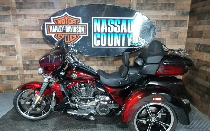 2022 Harley-Davidson Trike CVO™ Tri Glide®