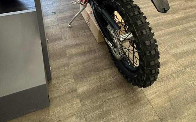 2026 BETA 300 XTRAINER