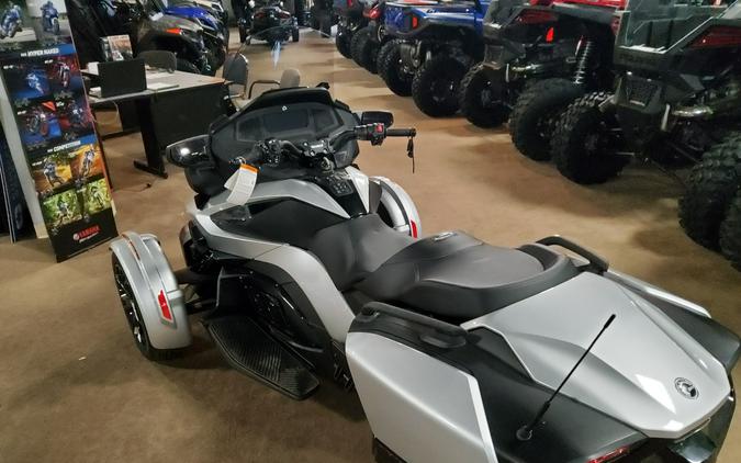 2023 Can-Am™ Spyder RT Base