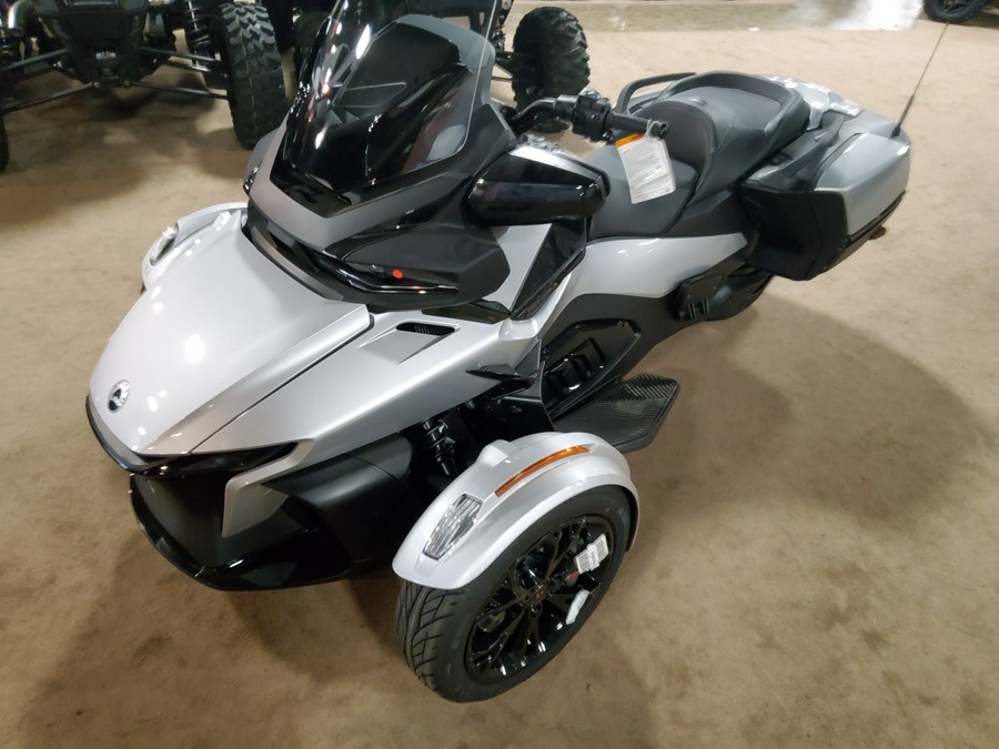 2023 Can-Am™ Spyder RT Base