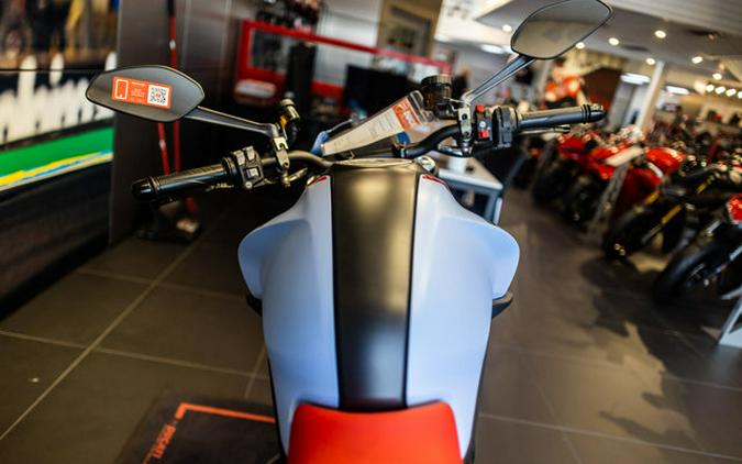 2025 Ducati MONSTER PLUS