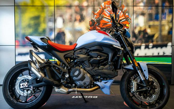 2025 Ducati MONSTER PLUS