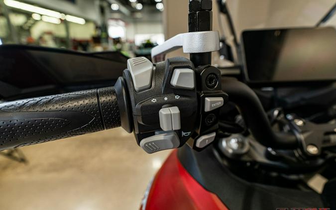 2023 Benelli SRT750X