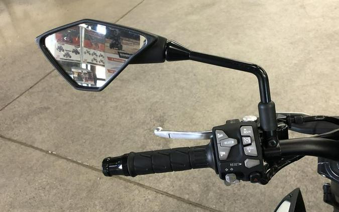 2025 Kawasaki Z900 SE ABS