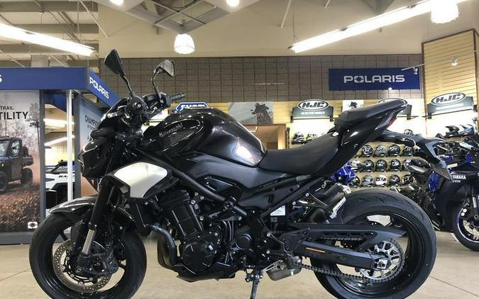 2025 Kawasaki Z900 SE ABS