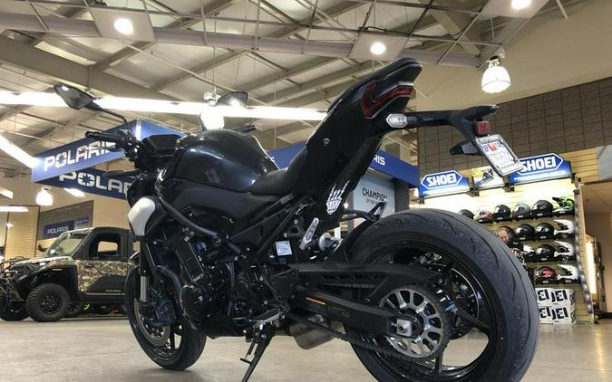 2025 Kawasaki Z900 SE ABS