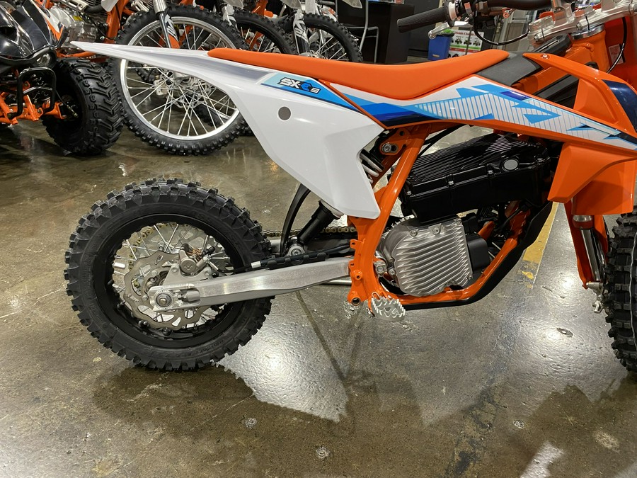 2024 KTM SX-E 3