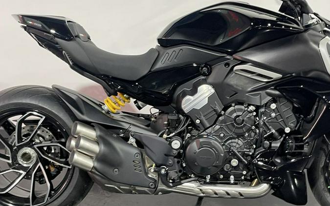 2024 Ducati Diavel V4 Black