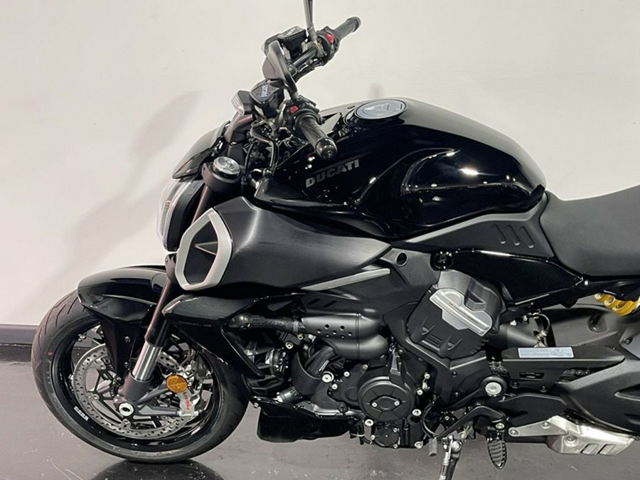 2024 Ducati Diavel V4 Black