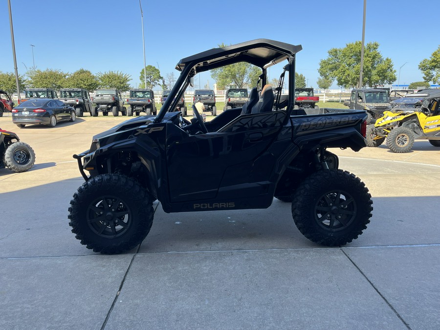 2023 Polaris Industries GENERAL XP 1000 Premium Black Crystal