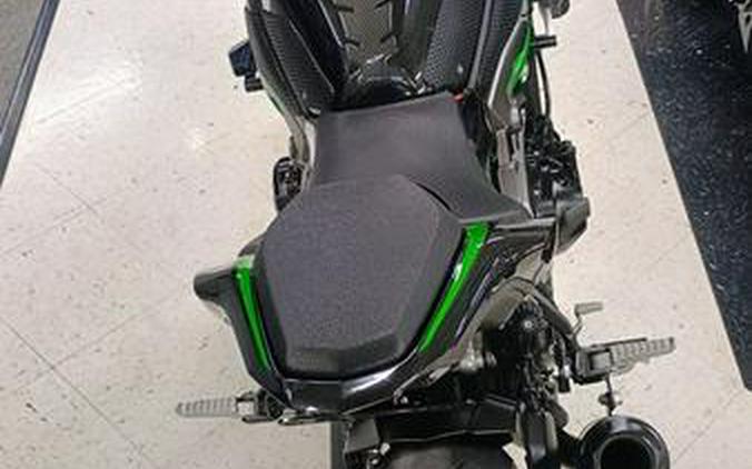 2024 Kawasaki Z900 SE ABS