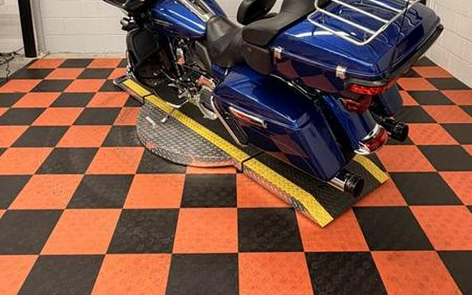 2016 Harley-Davidson® FLTRU - Road Glide® Ultra