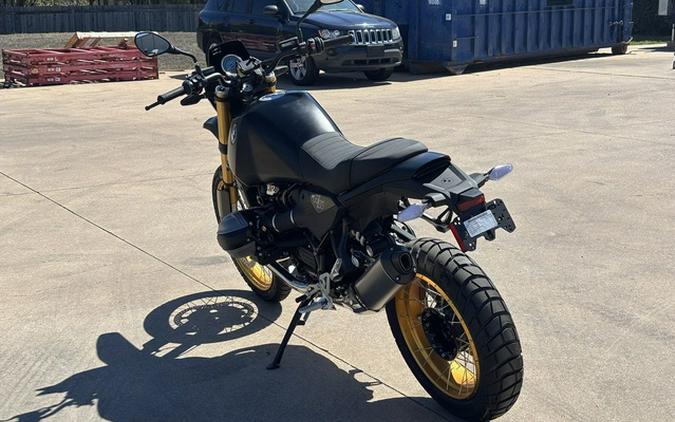 2026 BMW R 12 G/S Night Black Matte